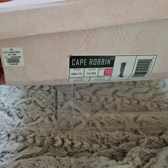 SOLD Cape Robin Silver Metallic Heel Boot Sz 10 - Picture 11 of 11